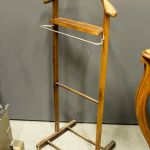 813 5210 VALET STAND